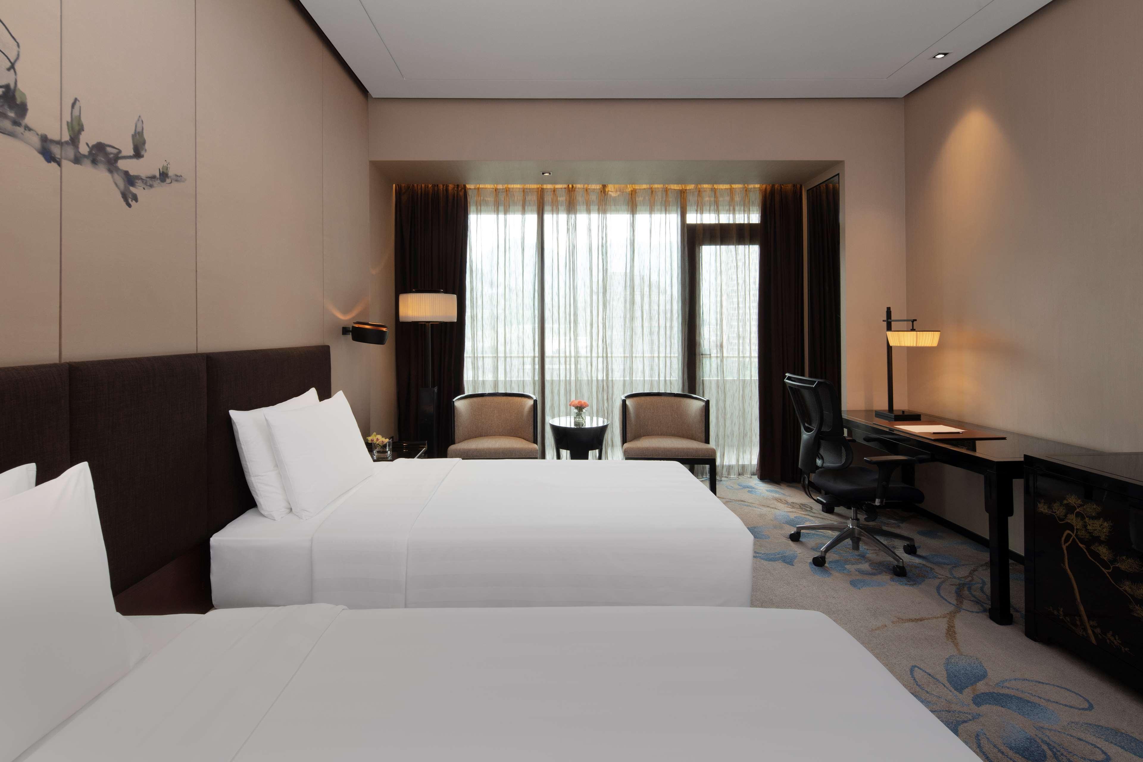 Chongqing Ronghui Grand Hotel Exterior photo