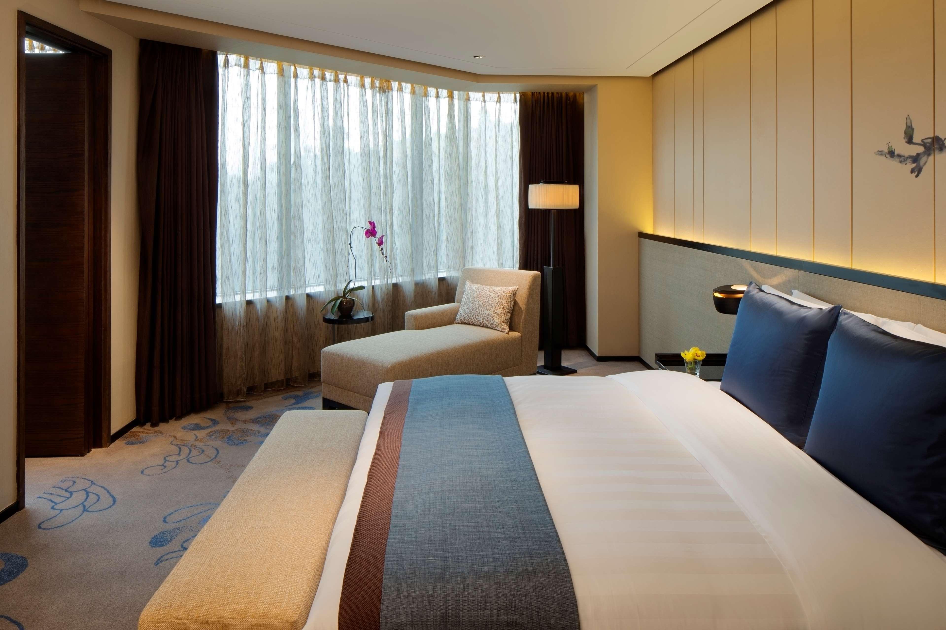 Chongqing Ronghui Grand Hotel Exterior photo