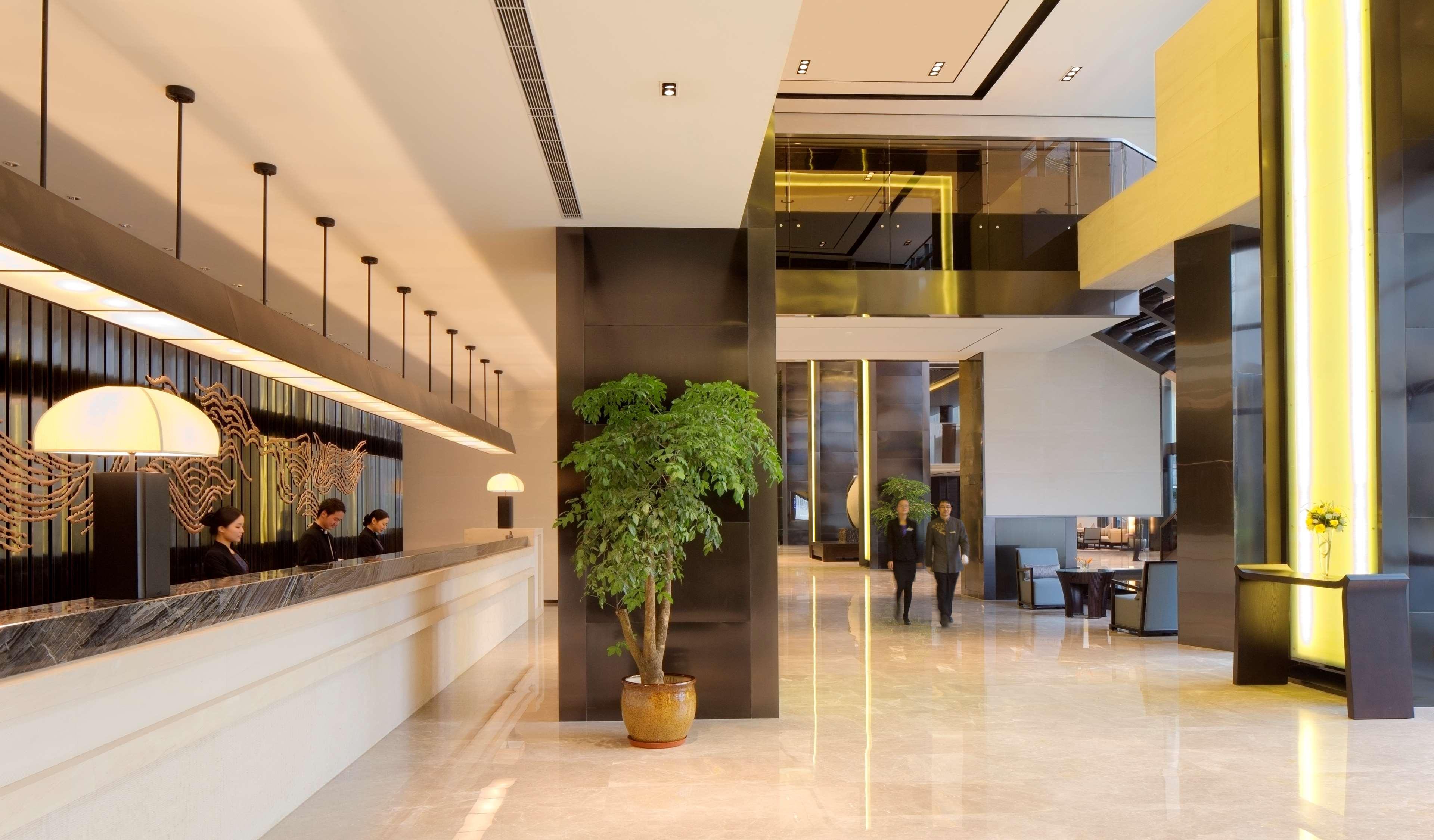 Chongqing Ronghui Grand Hotel Exterior photo