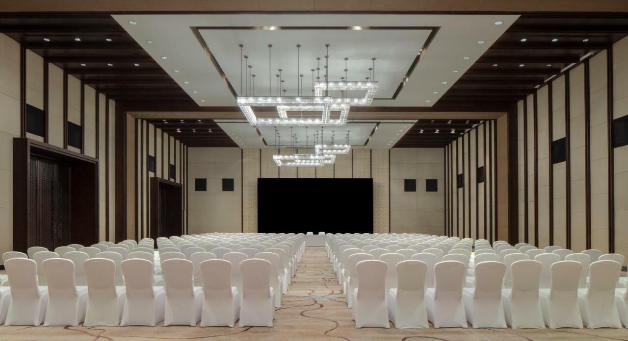 Chongqing Ronghui Grand Hotel Exterior photo