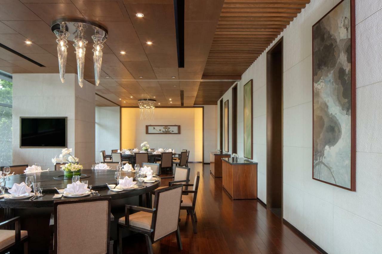 Chongqing Ronghui Grand Hotel Exterior photo
