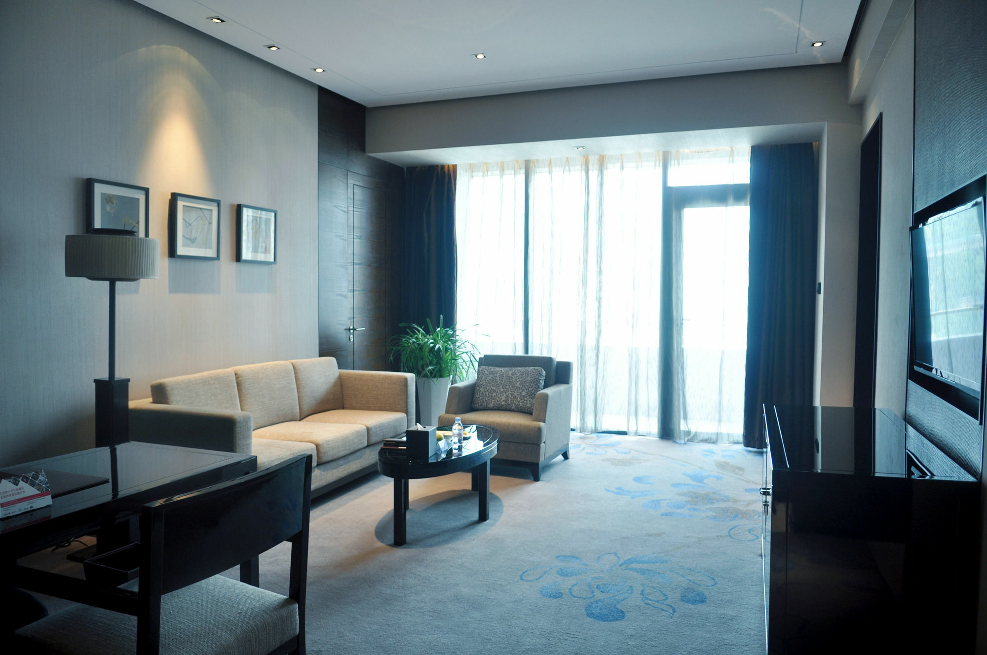 Chongqing Ronghui Grand Hotel Exterior photo